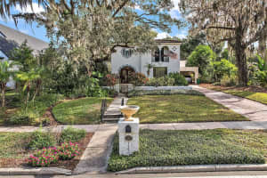1220 OAKLAND DRIVE, MOUNT DORA, FL 32757 Sold 02/15/24
