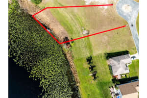 85 FAIRWAY CIRCLE, UMATILLA, FL 32784 - MLS#MFRG5076994