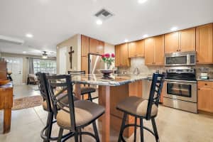 350 LIBERTY AVENUE, MOUNT DORA, FL 32757 Sold 03/01/24