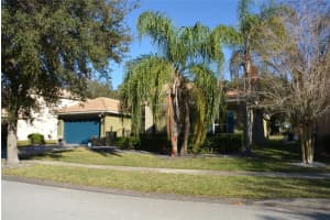 3721 EAGLE ISLE CIRCLE, KISSIMMEE, FL 34746 Sold 08/08/24