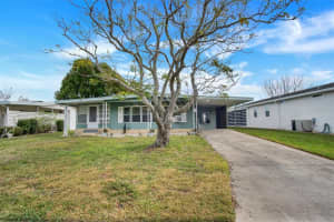 1238 ELKHART CIRCLE, TAVARES, FL 32778 Sold 04/12/24