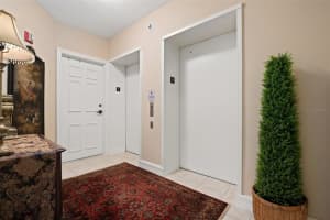 385 NORTH POINT ROAD, OSPREY, FL 34229 Sold 08/30/24