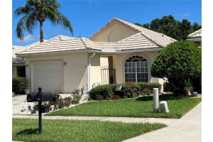 9002 HEATHLAND COURT, MOUNT DORA, FL 32757 Sold 04/01/24