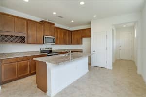 2016 SUNSHINE PEAK DRIVE, MINNEOLA, FL 34715 Sold 03/03/25