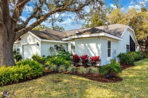 1851 COUNTRY CLUB BOULEVARD, MOUNT DORA, FL 32757 Sold 05/02/24