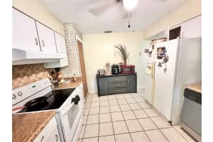 811 TANGERINE STREET, TAVARES, FL 32778 Sold 09/26/24