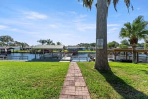 918 SOUTHLAND DRIVE, TAVARES, FL 32778 Sold 05/14/24