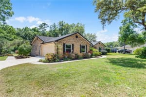 28 OAK HAMMOCK LANE, APOPKA, FL 32712 Sold 05/22/24