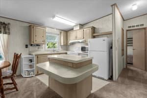 1531 SCHULT CT, TAVARES, FL 32778 Sold 02/10/25