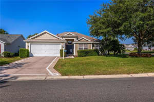 17936 89TH NATCHEZ AVENUE, THE VILLAGES, FL 32162 Sold 12/02/24