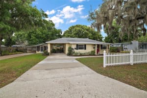 1120 1ST AVENUE, MOUNT DORA, FL 32757 Sold 11/20/24