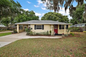 1120 1ST AVENUE, MOUNT DORA, FL 32757 Sold 11/20/24