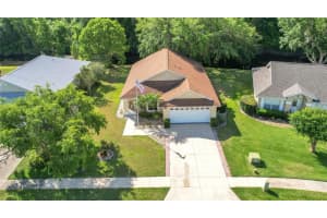 900 VINDALE ROAD, TAVARES, FL 32778 Sold 08/19/24