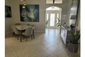2729 PERSIMMON LOOP, THE VILLAGES, FL 32162 Sold 12/03/24