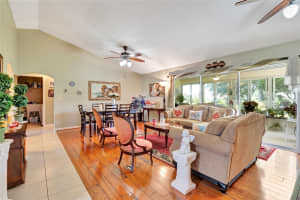 5580 GULF STREAM STREET, TAVARES, FL 32778 Sold 09/27/24