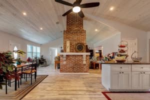 2260 W COUNTY ROAD 44, EUSTIS, FL 32726 Sold 11/20/24
