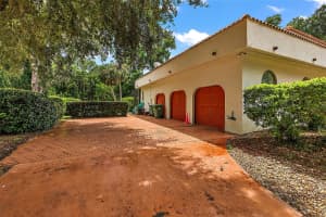 20 WESTON ROAD, LEESBURG, FL 34748 Sold 01/10/25