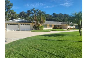 1101 LAKE SHORE BOULEVARD, TAVARES, FL 32778 Sold 04/24/25