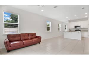 2550 SHAMROCK STREET, TAVARES, FL 32778 Sold 09/05/24