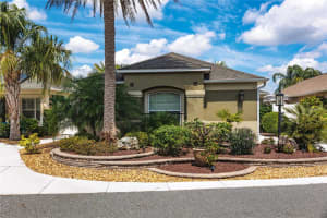 658 ARRUDA TERRACE, THE VILLAGES, FL 32162 Sold 01/15/25