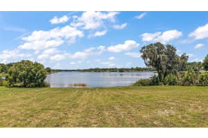 229 CENTRAL AVENUE, UMATILLA, FL 32784 Sold 09/16/24