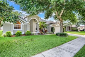2526 HOLLY BERRY CIRCLE, CLERMONT, FL 34711 Sold 11/12/24