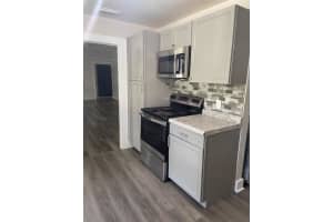 1010 GROVE STREET, EUSTIS, FL 32726 Sold 04/07/25