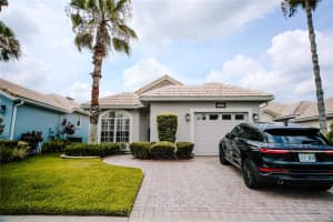 9086 SAINT ANDREWS WAY, MOUNT DORA, FL 32757 Sold 11/08/24