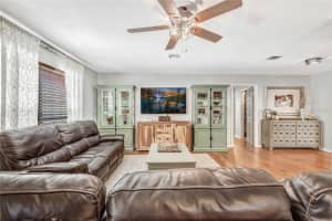 13532 COUNTRY CLUB DRIVE, TAVARES, FL 32778 Sold 08/22/24