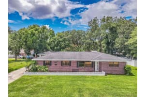 1305 WREN AVENUE, LEESBURG, FL 34748 Sold 12/18/24