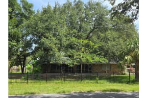 15227 LAKE PICKETT ROAD, ORLANDO, FL 32820 Sold 10/01/24