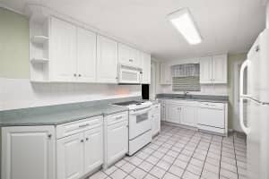 1305 DORA DRIVE, LEESBURG, FL 34748 Sold 09/13/24
