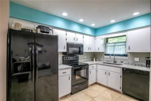 13 COVE LANE, EUSTIS, FL 32726 Sold 09/27/24