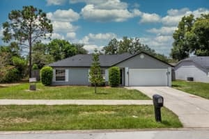 421 VALLEY EDGE DRIVE, MINNEOLA, FL 34715 Sold 11/01/24