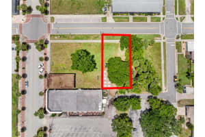 N NEW HAMPSHIRE AVE, TAVARES, FL 32778 Sold 12/01/25