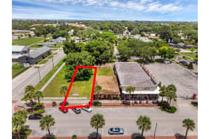 E MAIN ST, TAVARES, FL 32778 Sold 09/08/25