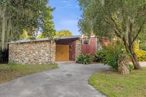 1113 OAK DR, LEESBURG, FL 34748 Sold 02/28/25