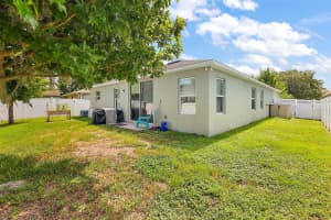4870 GRASSY KNOLL DR, TAVARES, FL 32778 Sold 09/27/24