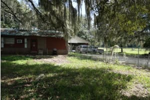 21079 SE HIGHWAY 42, UMATILLA, FL 32784 Sold 02/28/25