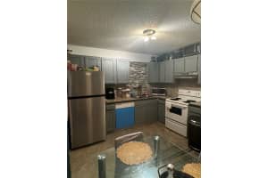 203 40TH LANE, GAINESVILLE, FL 32609 Sold 04/29/25