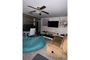 203 40TH LANE, GAINESVILLE, FL 32609 Sold 04/29/25