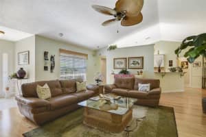 550 CHAUTAUQUA DRIVE, MOUNT DORA, FL 32757 Sold 03/03/25