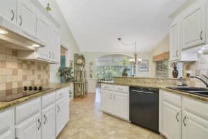 550 CHAUTAUQUA DRIVE, MOUNT DORA, FL 32757 Sold 03/03/25