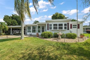 11450 HICKORY LANE, TAVARES, FL 32778 Sold 03/25/25