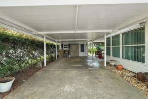 11450 HICKORY LANE, TAVARES, FL 32778 Sold 03/25/25