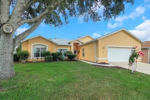 4716 SAWGRASS LAKE CIRCLE, LEESBURG, FL 34748 Sold 11/08/24