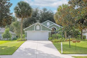 6107 LANDINGS BOULEVARD, LADY LAKE, FL 32159 Sold 12/23/24