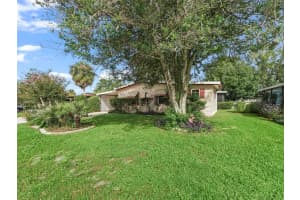 968 TARRSON BOULEVARD, LADY LAKE, FL 32159 Sold 04/01/25