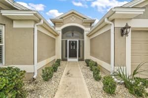 1233 PENDLETON CIRCLE, THE VILLAGES, FL 32162 Sold 12/04/24