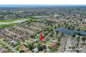 1863 UNION PLACE, THE VILLAGES, FL 32162 Sold 12/13/24